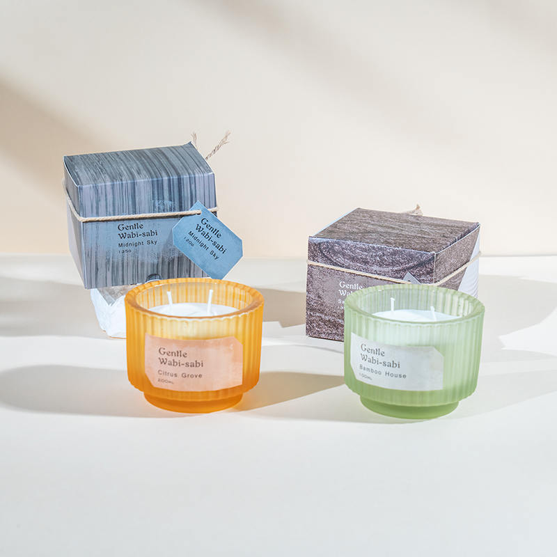 Kerek üveg gyertyapohár függőleges csíkokkal illatos gyertyák-eco szójaviasz gyertya eladó