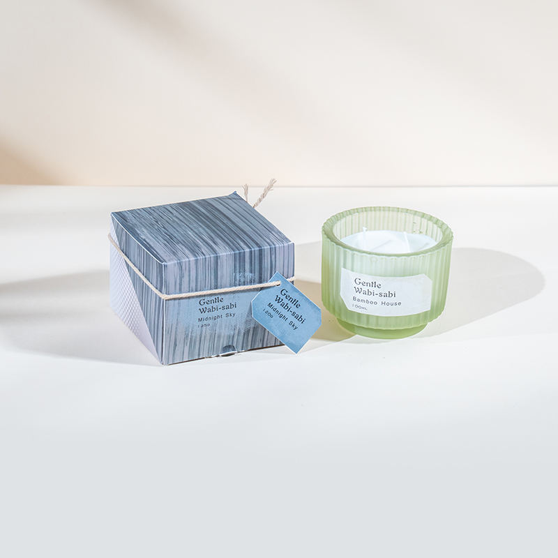 Kerek üveg gyertyapohár függőleges csíkokkal illatos gyertyák-eco szójaviasz gyertya eladó