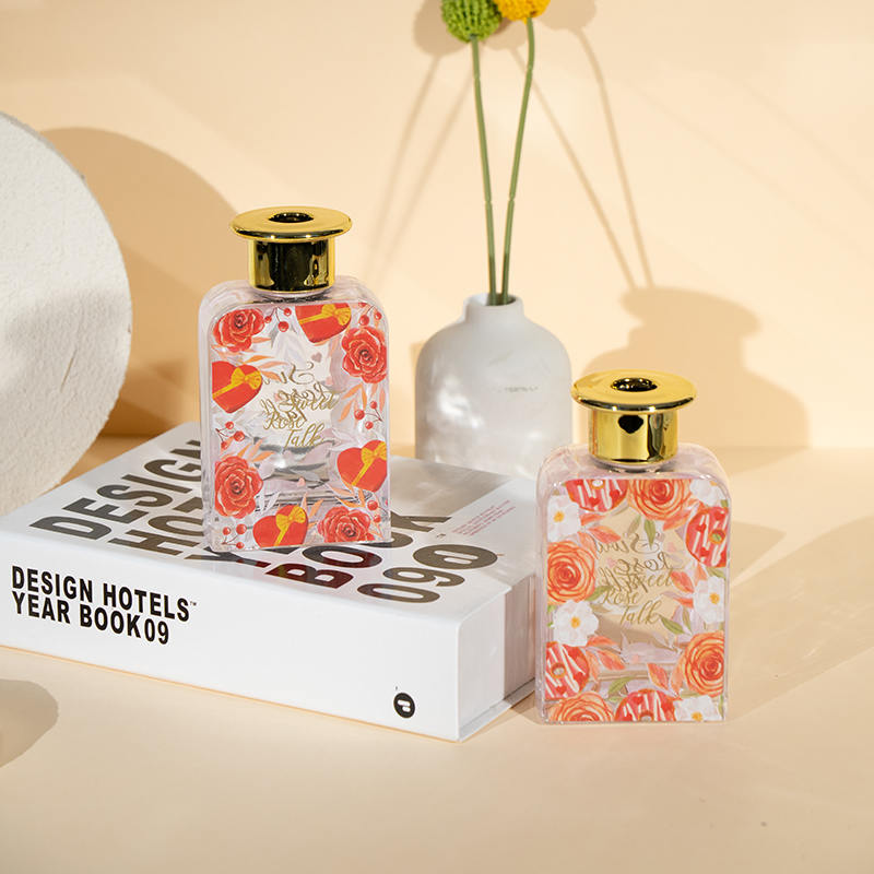 Valentin nap magas, négyzet alakú üvegüveg náddiffúzor-prémium olaj Valentin kollekció